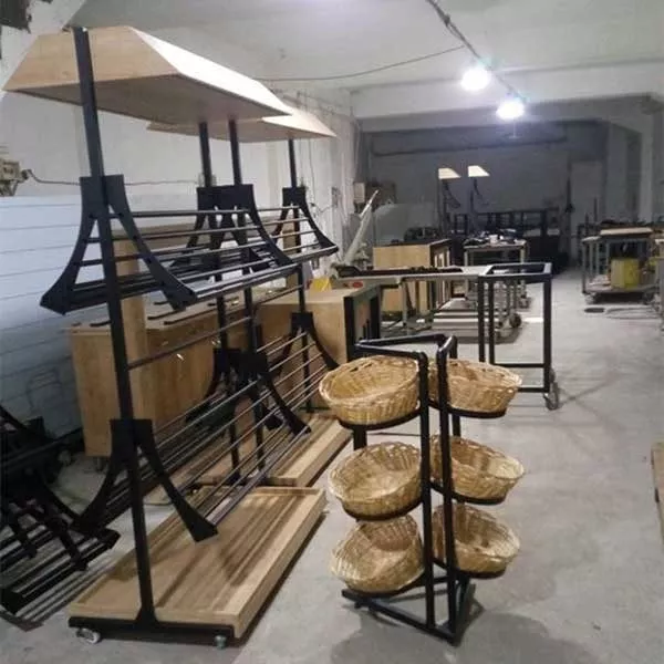 İki Katlı Aynalı Manav Reyonu